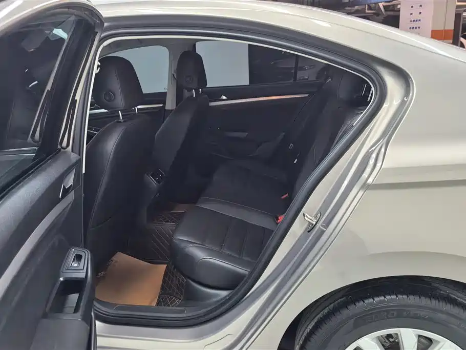 Volkswagen Bora 2019 Facelift 1.5L Automatic Fashion China VI фото 11