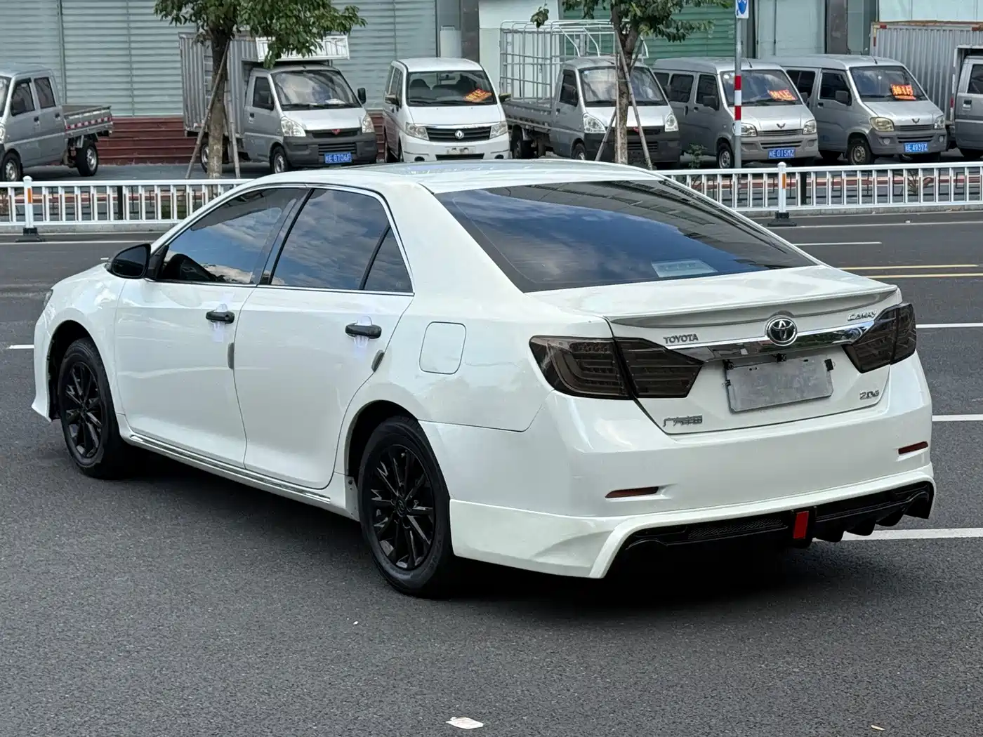 Фото 5 - Toyota Camry