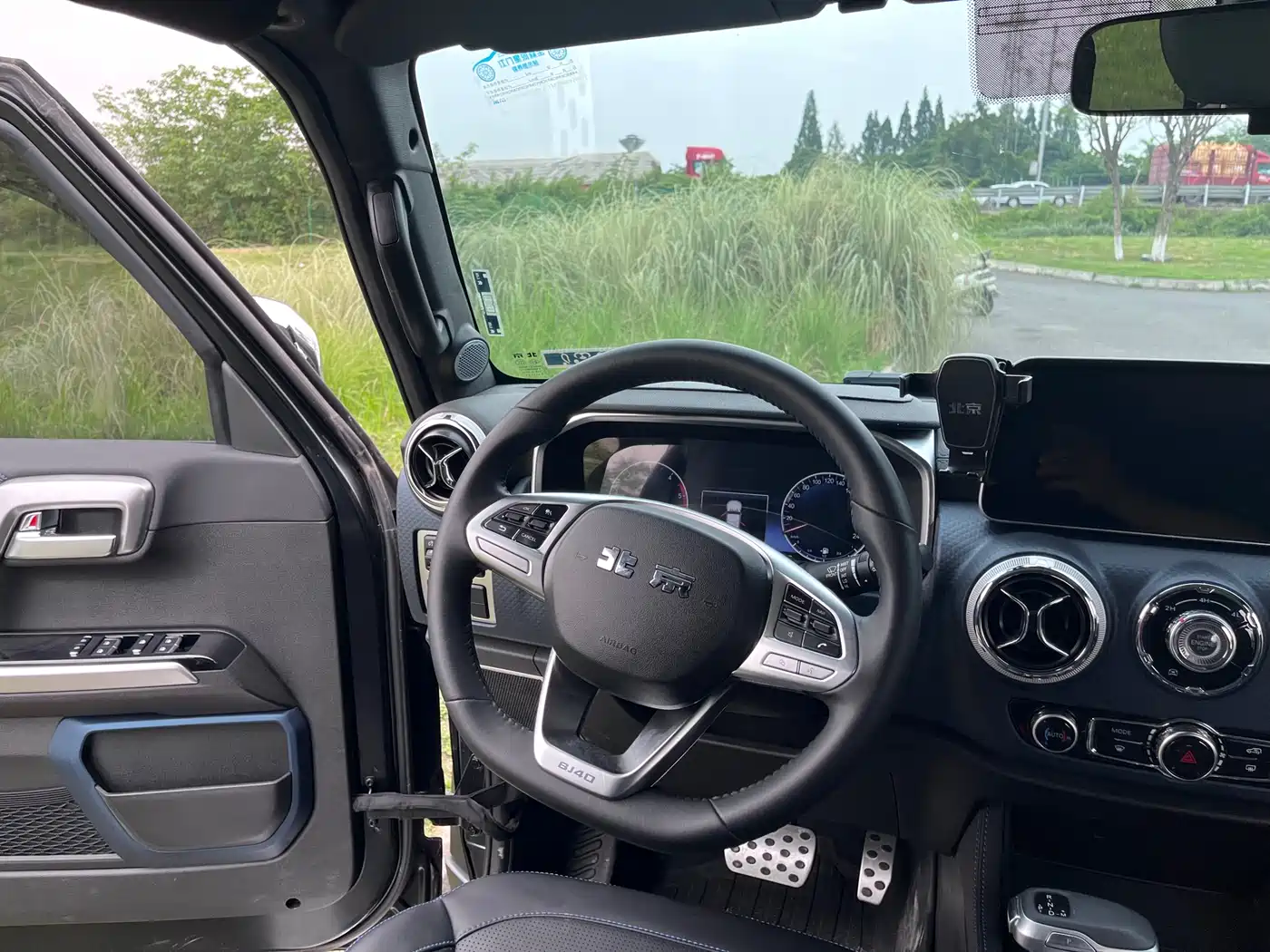 BAIC ORV Beijing Offroad BJ40 2024 2.0D Blade Hero Glory Edition фото 8