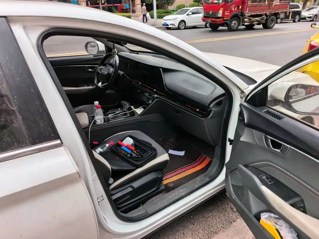 Baojun RC-6 2020 2019 1.5T CVT 24-hour Online Premium