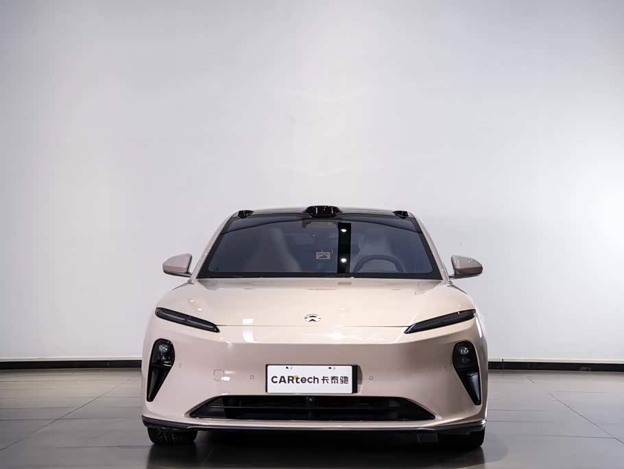 NIO ET5