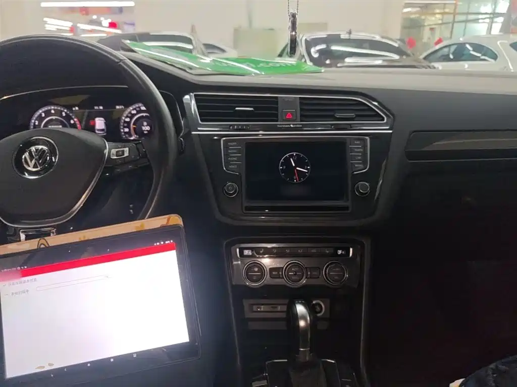 Volkswagen Tiguan 2017 330TSI 4WD Creative фото 10