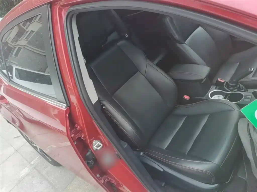 Toyota Levin 2017 Facelift 185T CVT Elite (China V) фото 25