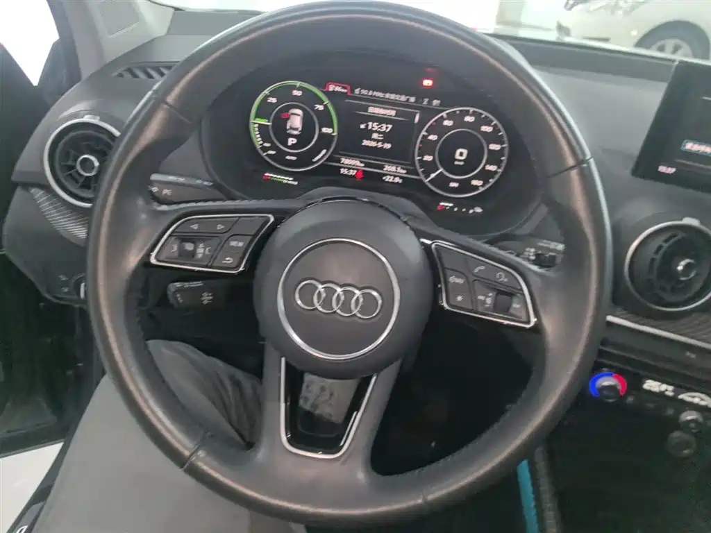 Audi Q2L e-tron 2019 Q2L e-tron Pure Electric Smart Enjoyment фото 7