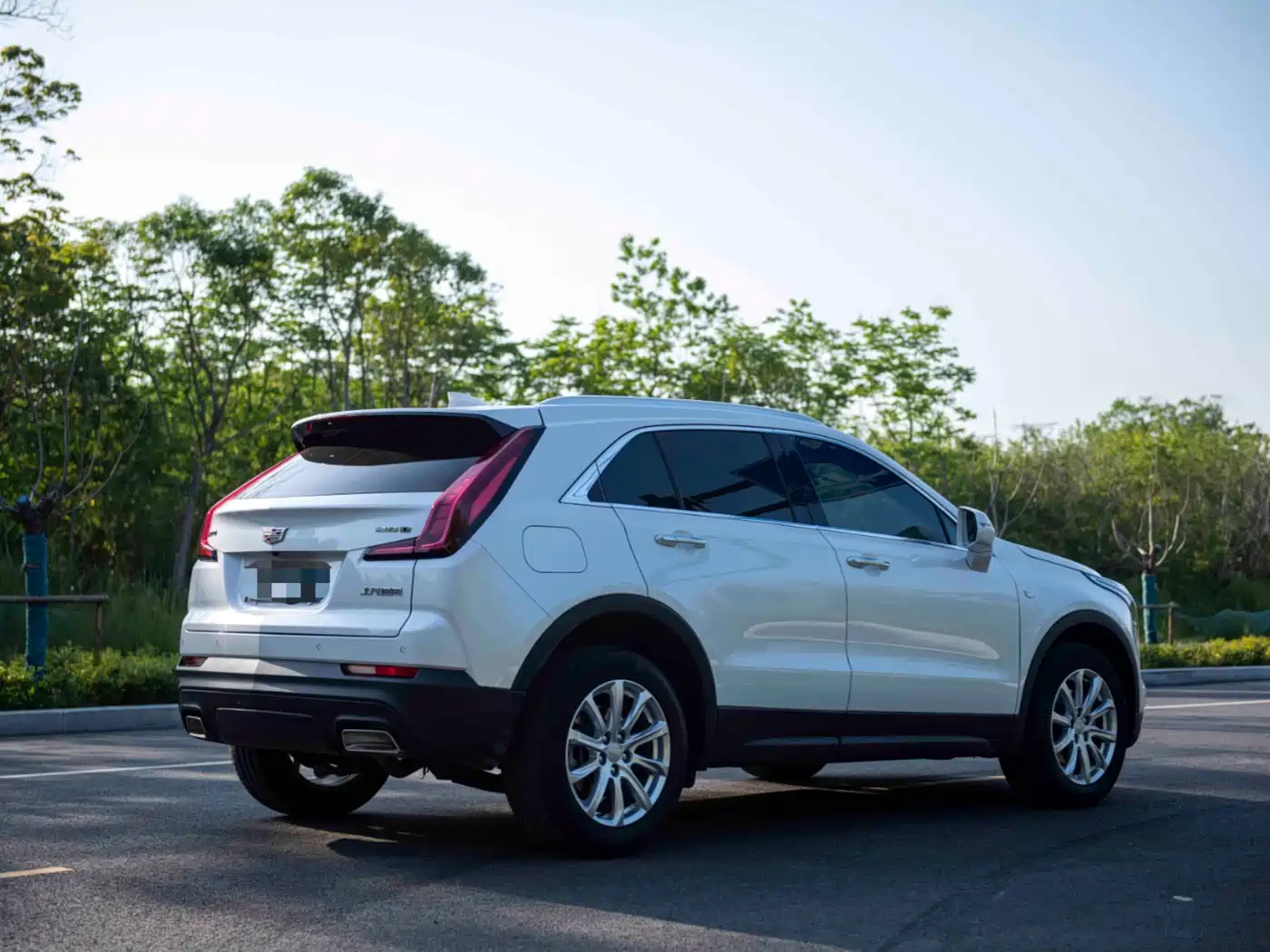 Photo 9 - Cadillac XT4
