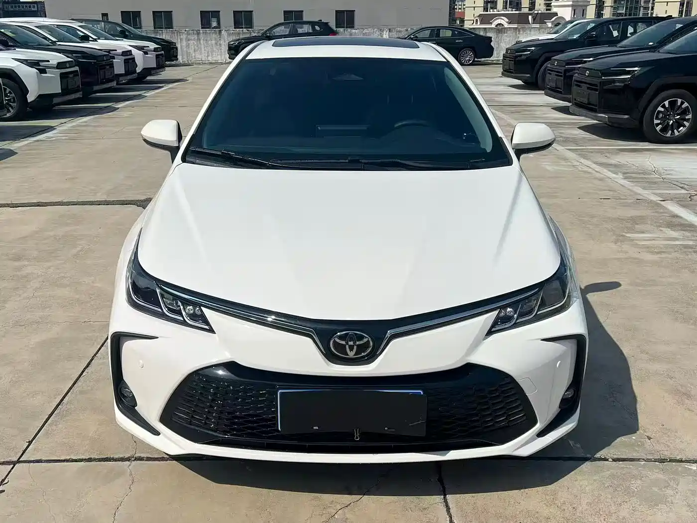 Toyota Corolla 2024 Model 1.8L Smart Hybrid Elite Edition фото 2