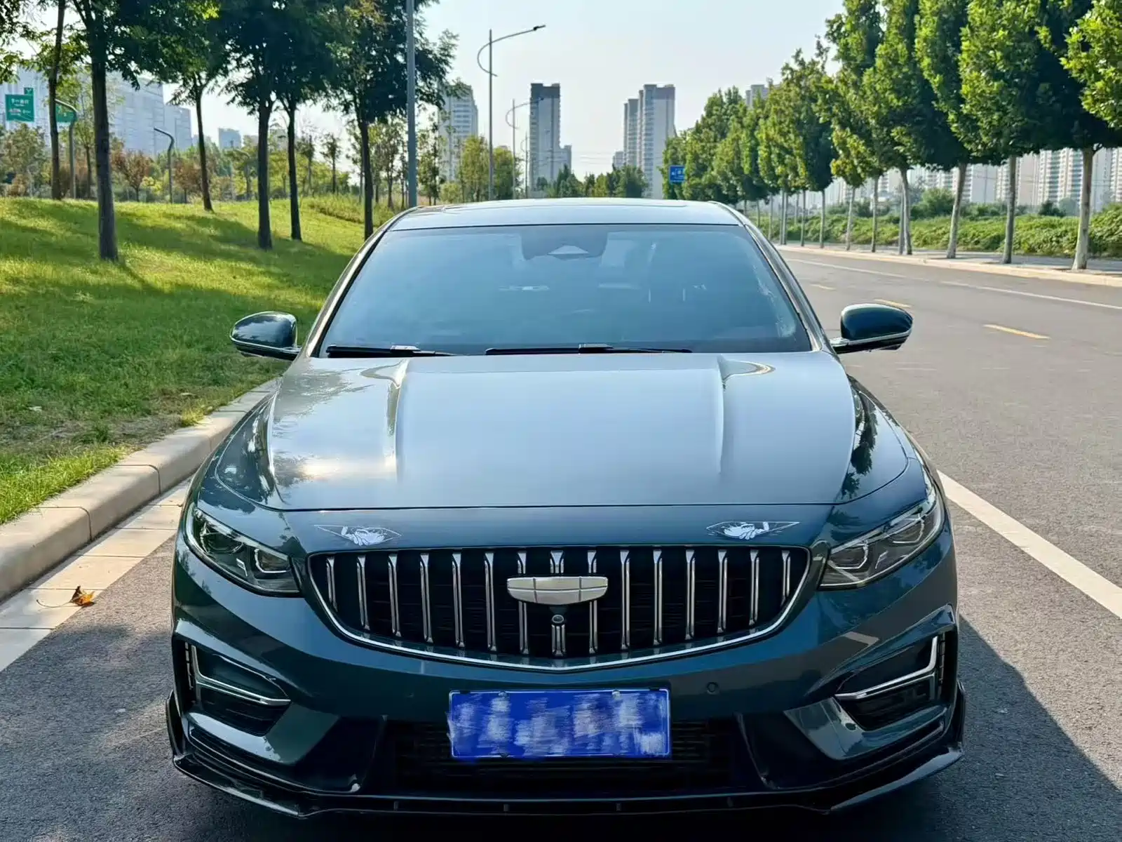 Фото 2 - Geely Preface