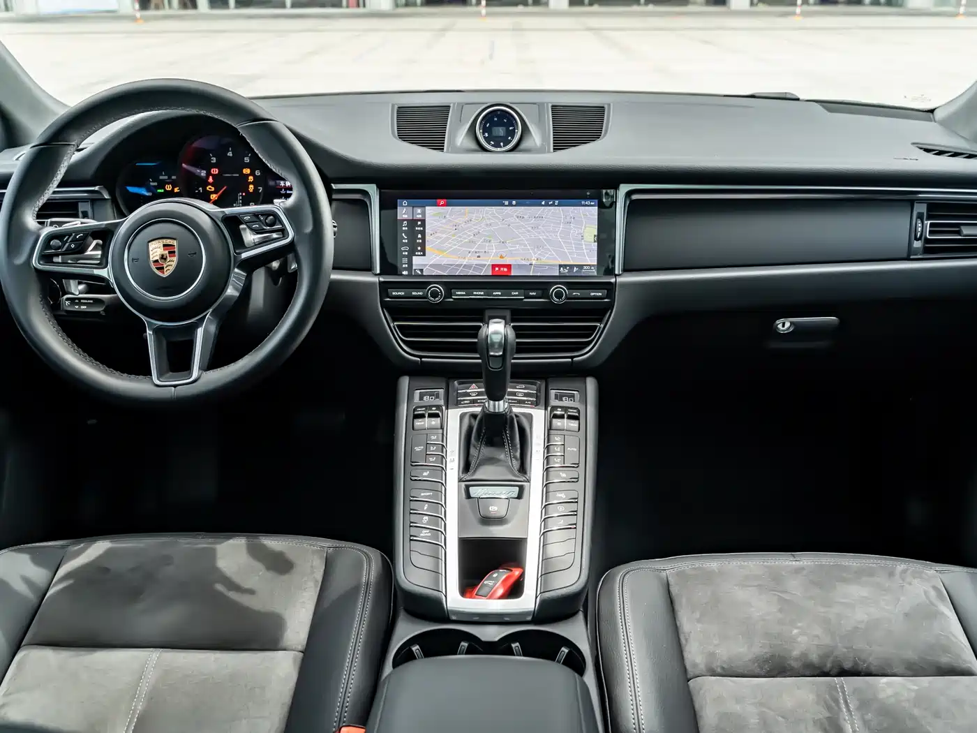 Porsche Macan 2018 Macan 2.0T фото 14