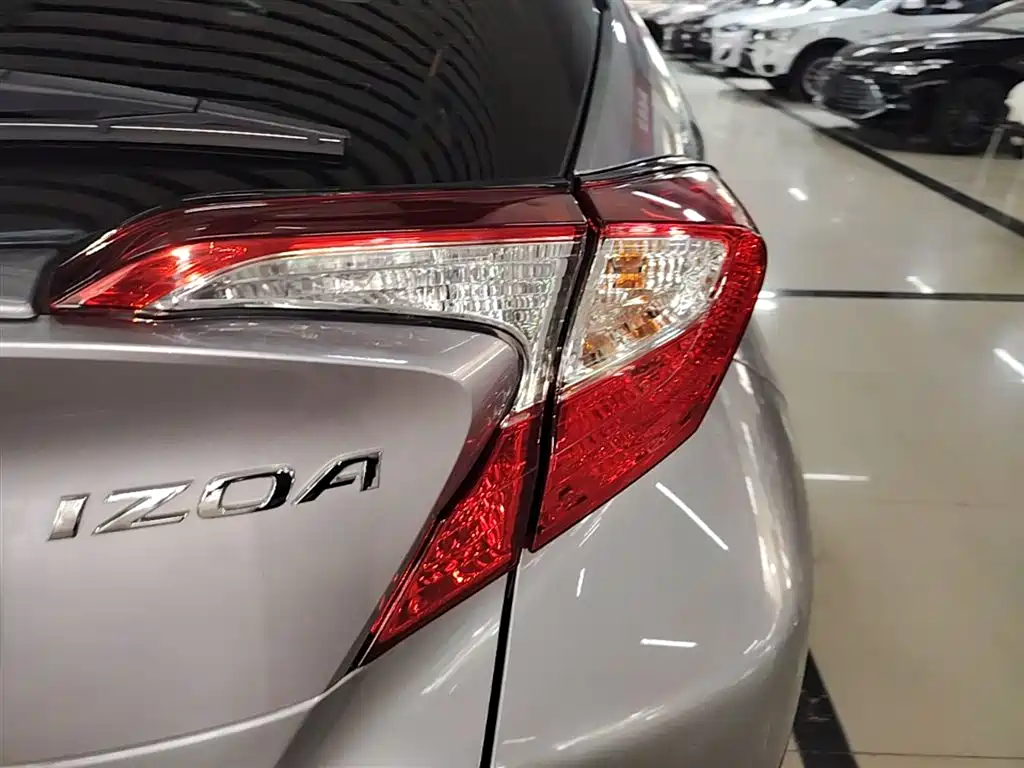 Toyota IZOA 2020 2.0L Yi Xiang Edition фото 8