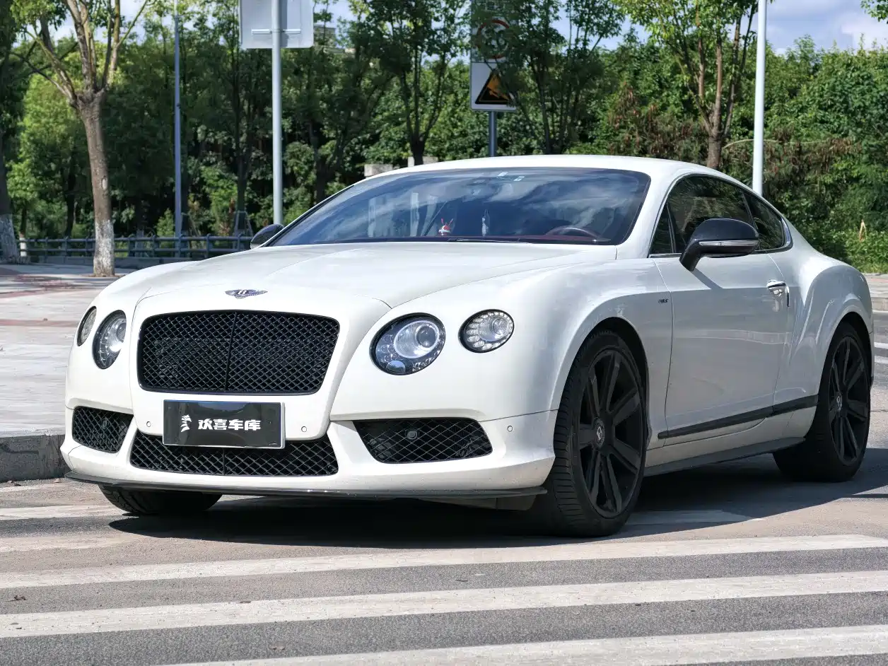 Фото 1 - Bentley Continental