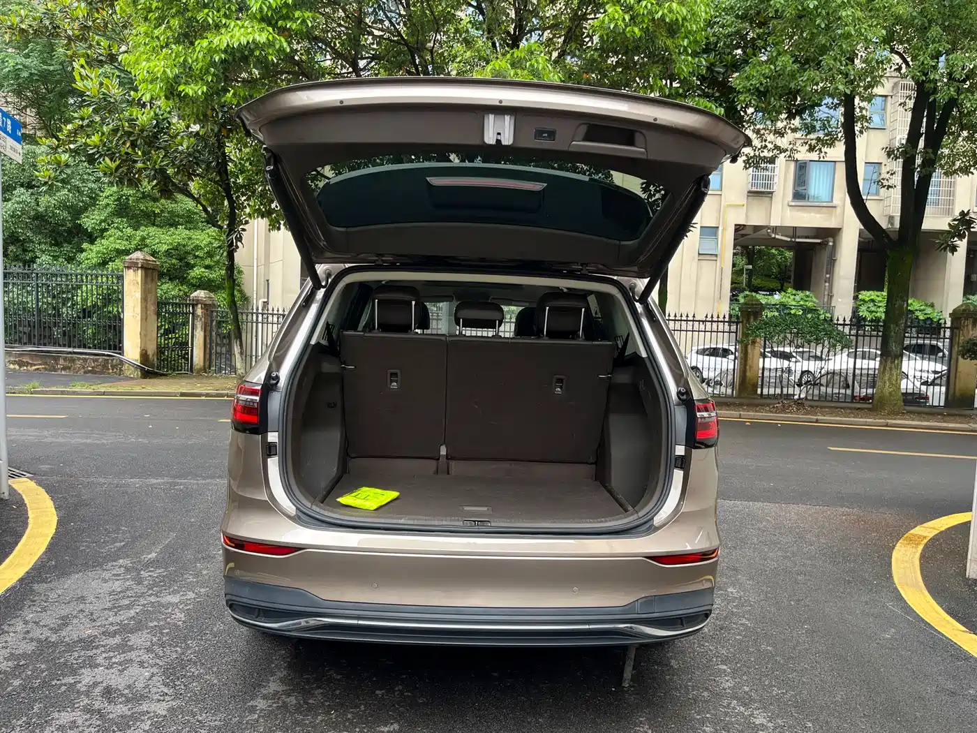 Volkswagen Viloran 2020 330TSI Luxury Edition фото 16