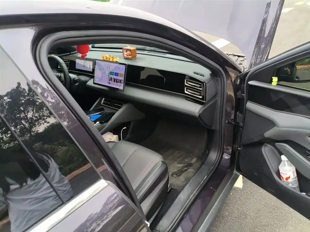 BYD Qin L 2025 DM-i Smart Drive 80KM Premium фото 20