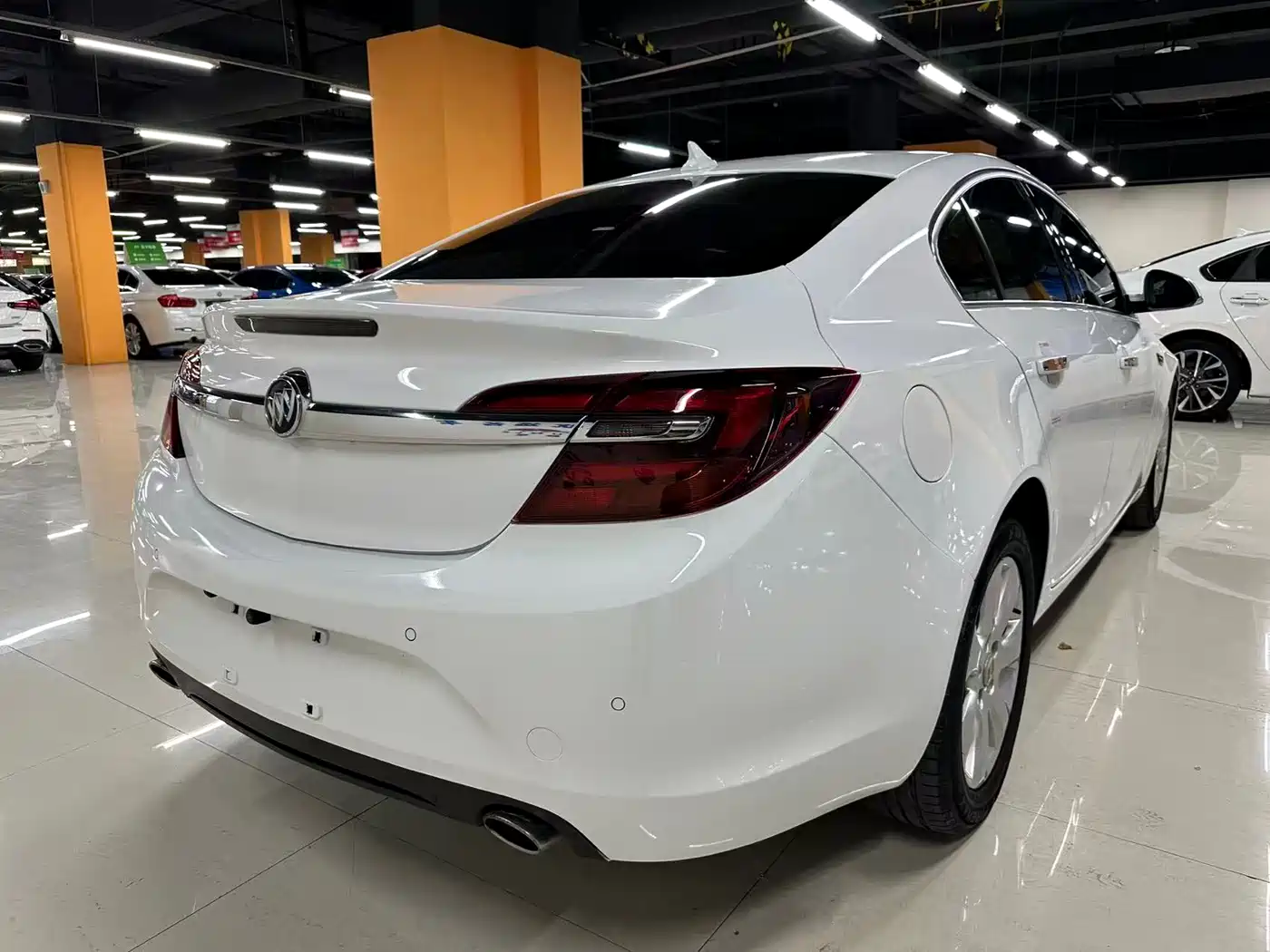 Buick Regal 2015 2.0L Elite Fashion Model фото 13