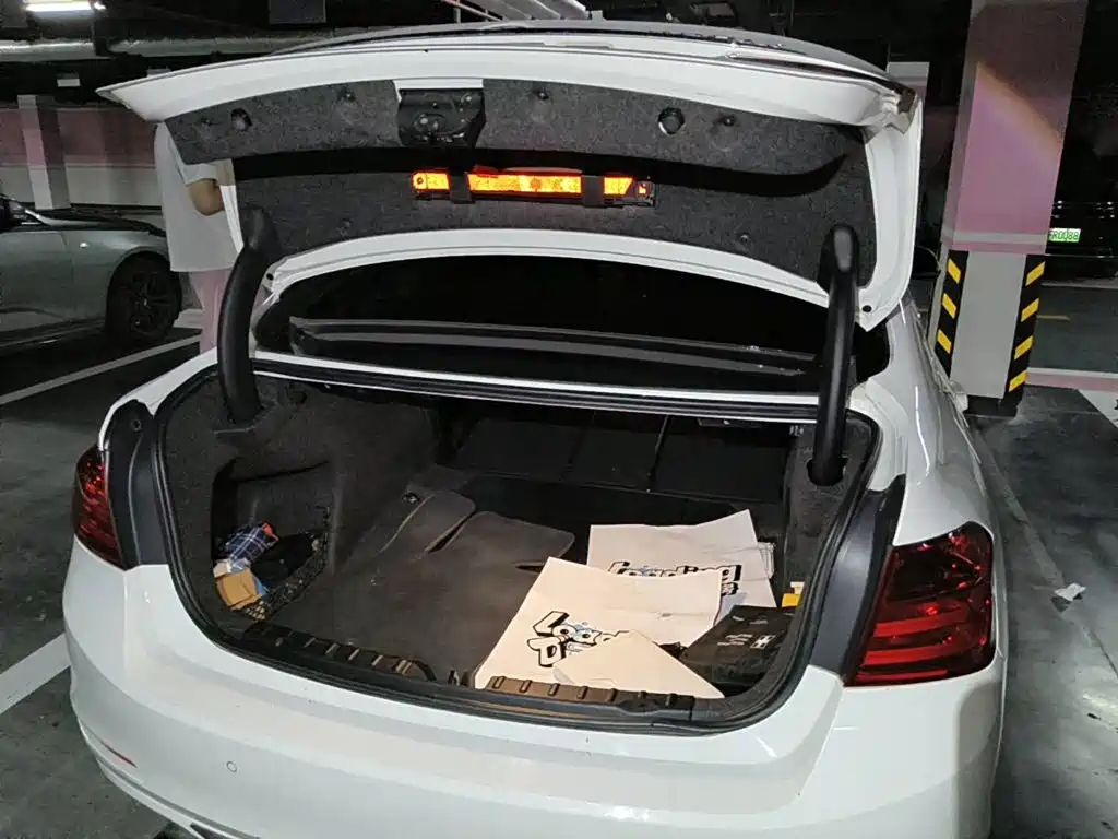 صورة 5 - BMW 3 Series