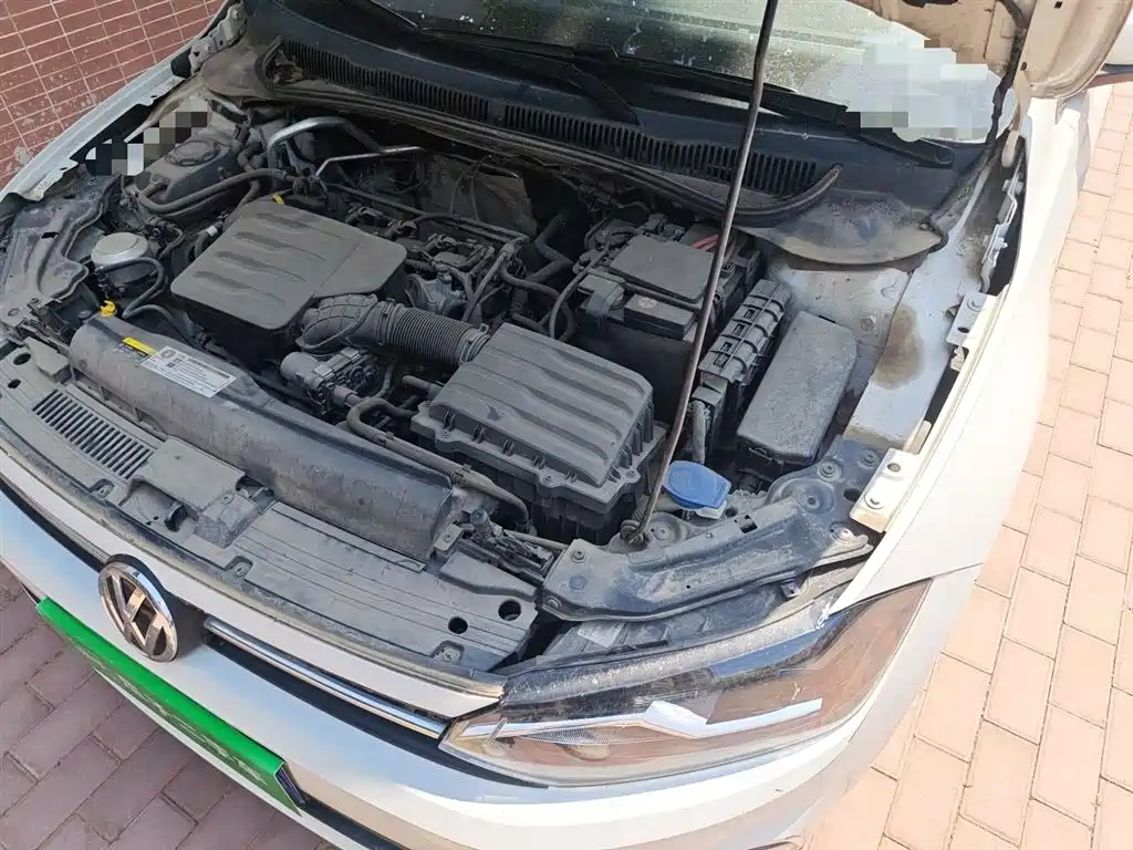 Volkswagen Polo 2019 Plus 1.5L Automatic Panorama Enjoyment Edition фото 23