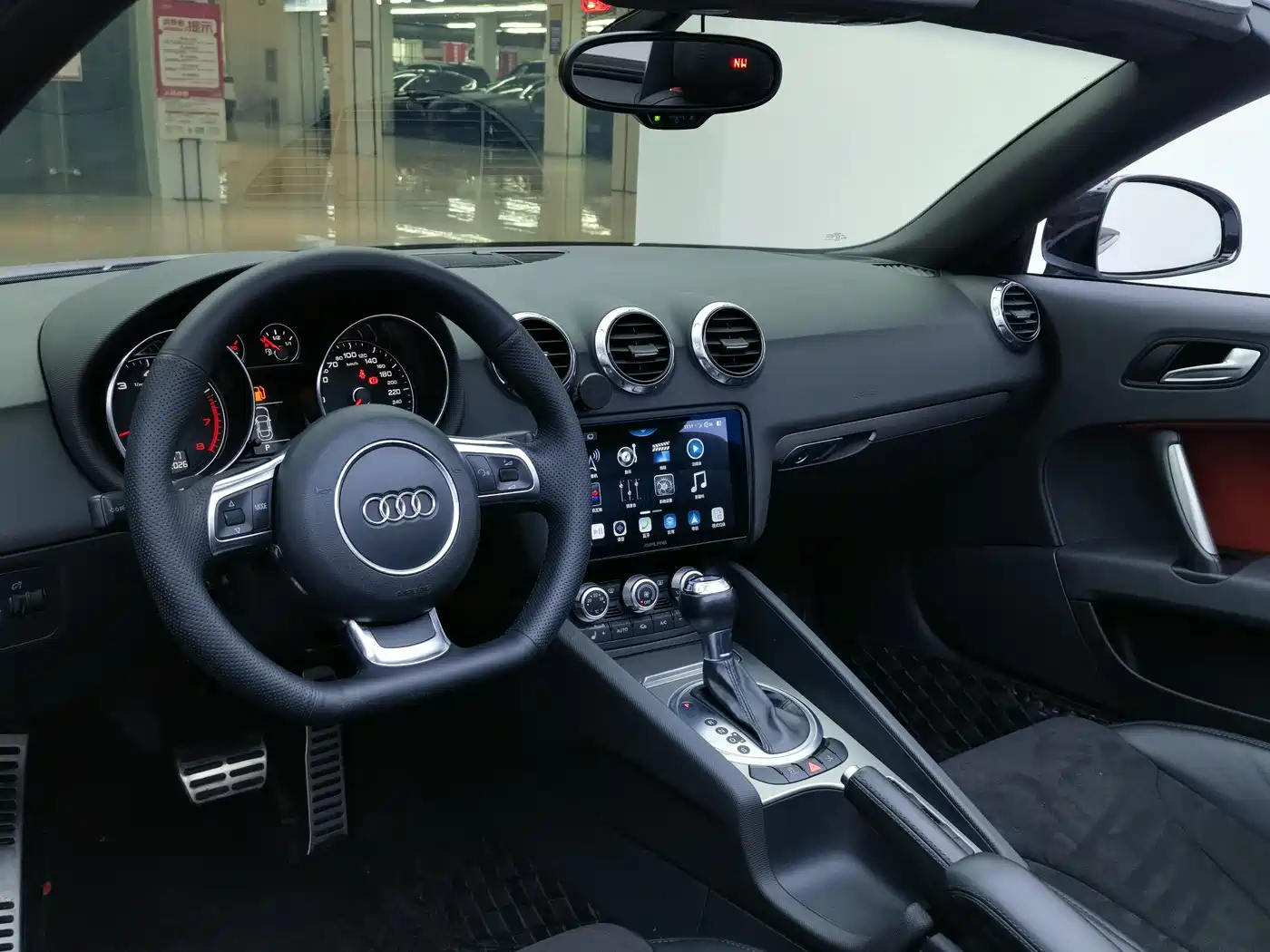 Audi TT 2013 TT Roadster 45 TFSI фото 4