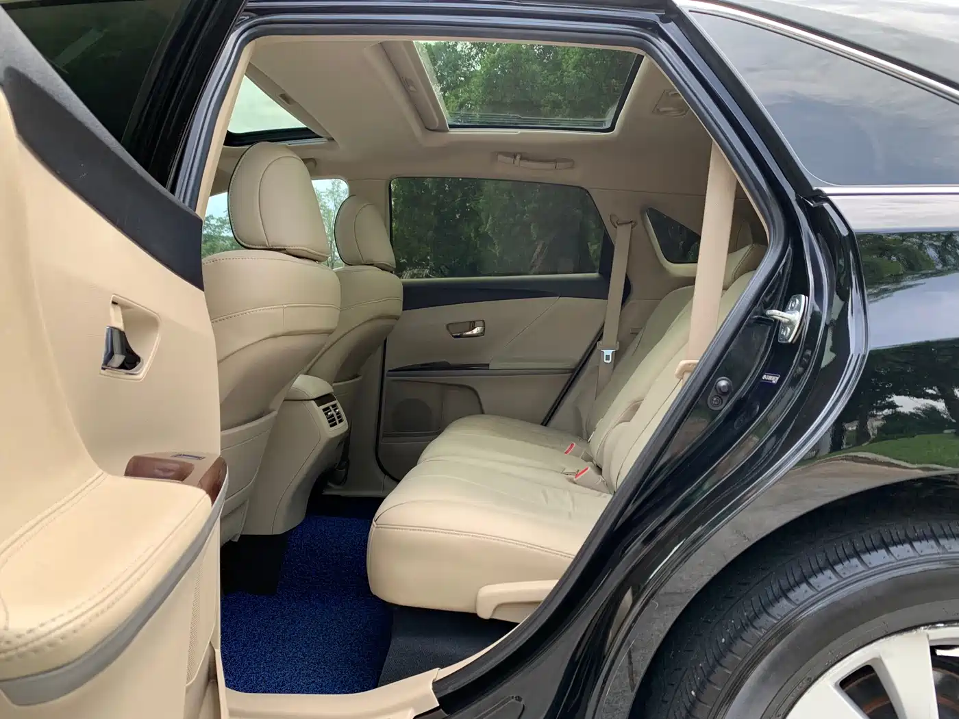 Toyota Venza (Import) 2014 2013 2.7L 2WD Luxury Edition