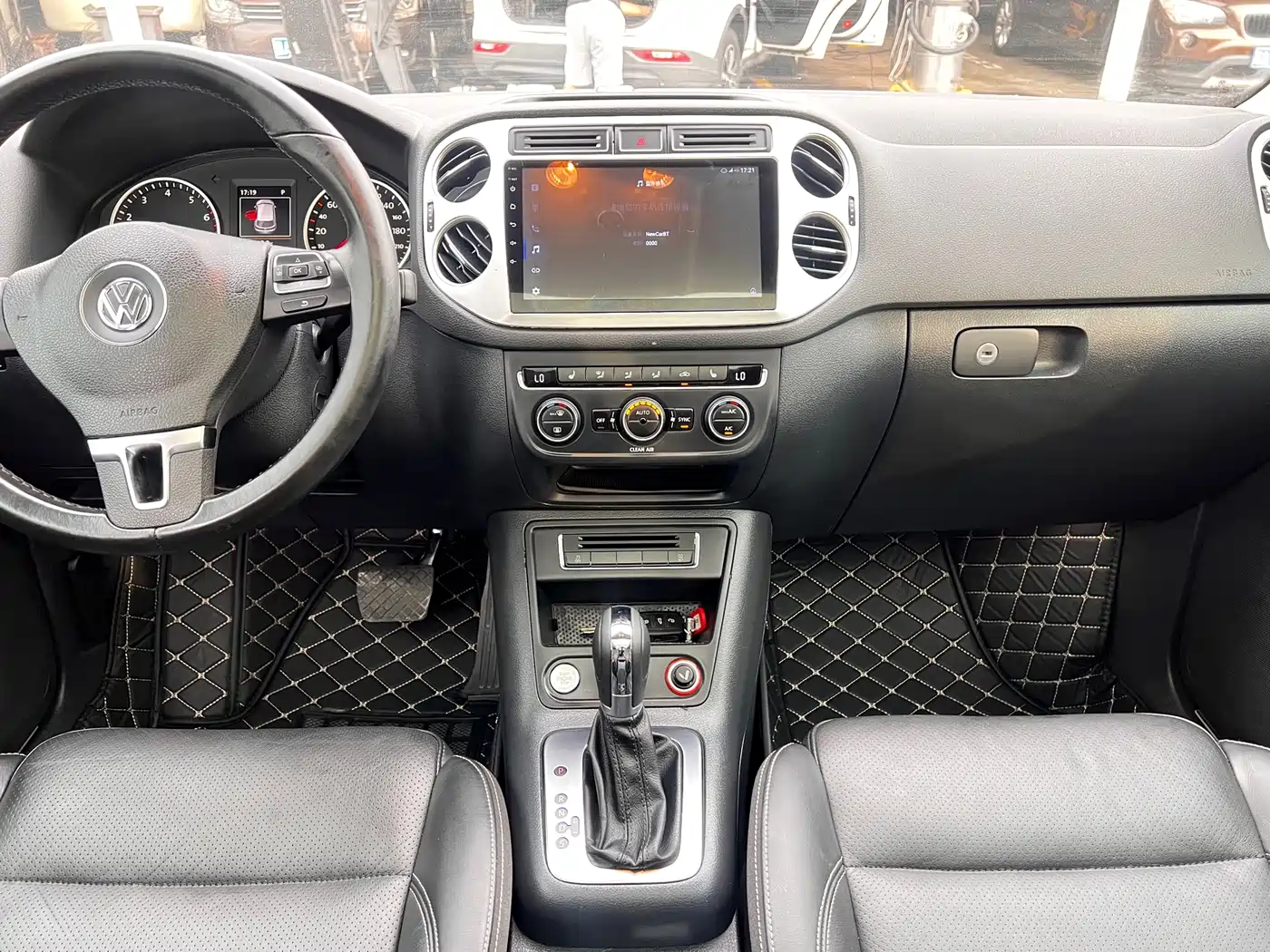 Volkswagen Tiguan 2016 Model 300TSI Automatic 2WD Luxury Edition фото 16