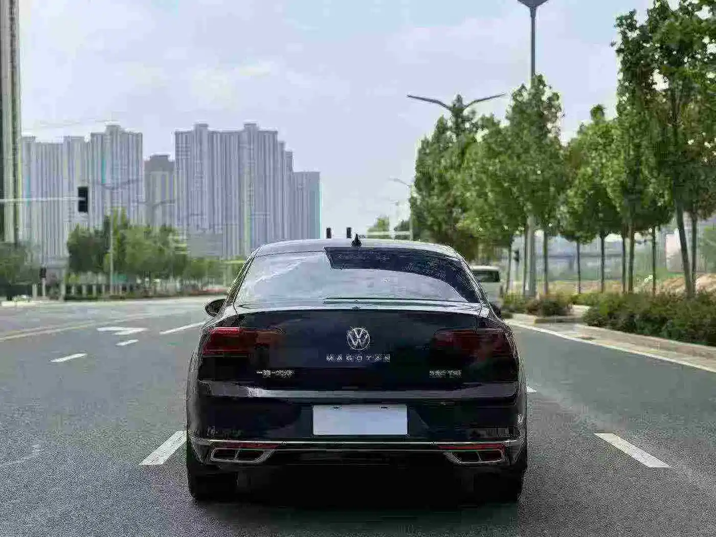 Volkswagen Magotan 2023 Model 2 Million Commemorative Edition 330TSI DSG Luxury фото 8