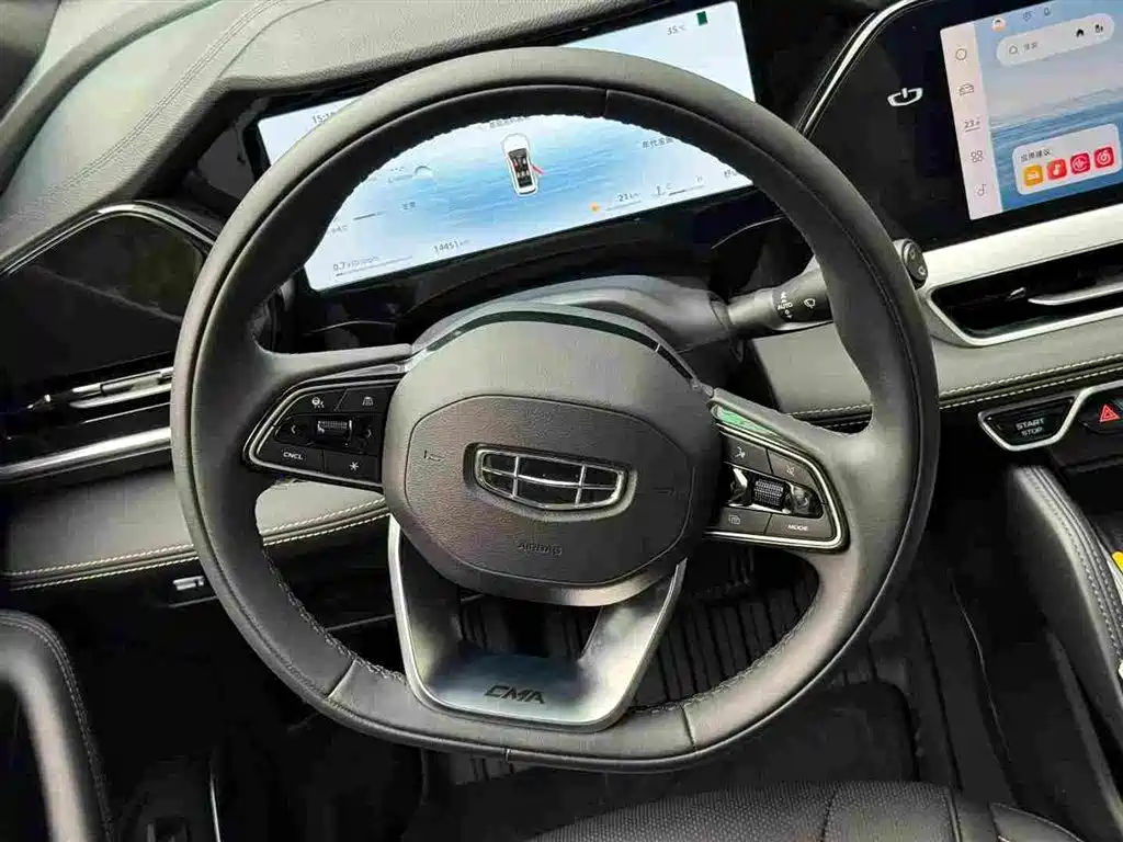 Фото 6 - Geely Monjaro