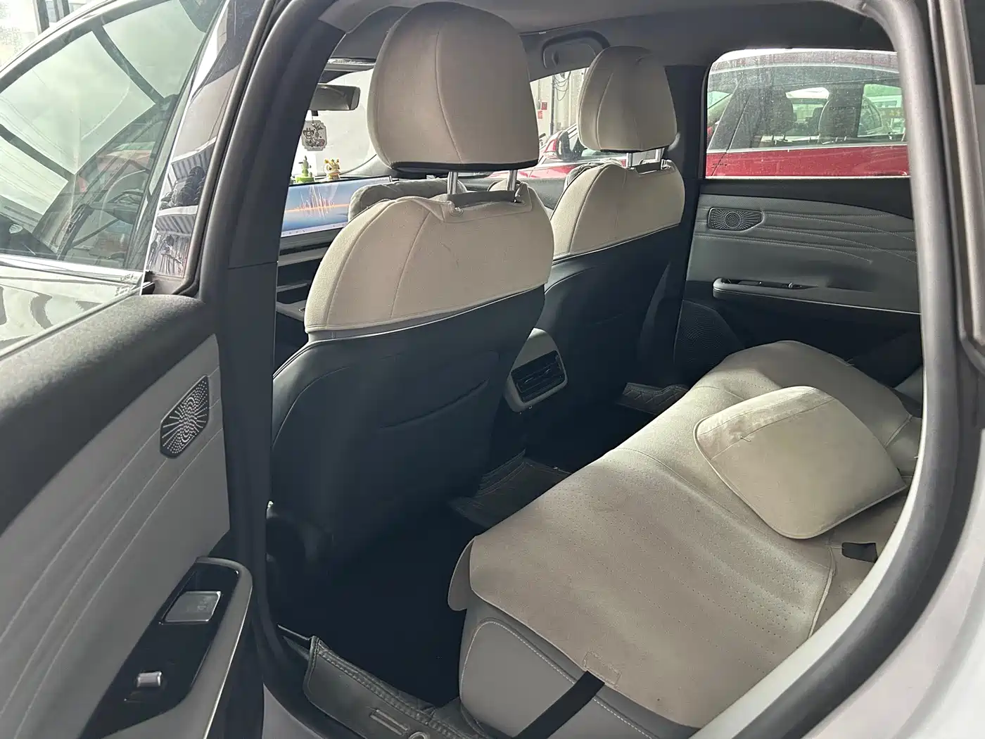 Geely Galaxy Galaxy E8 2024 2024 Model 550km RWD Soaring Dragon Edition