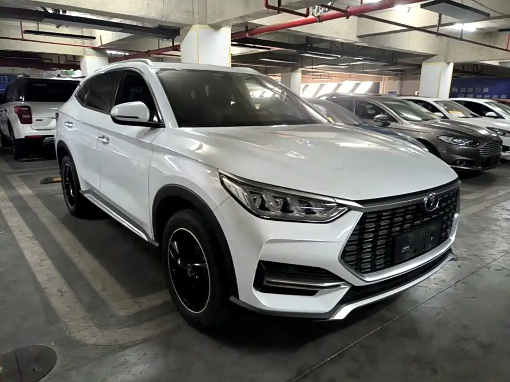 Фото 4 - BYD Song PLUS