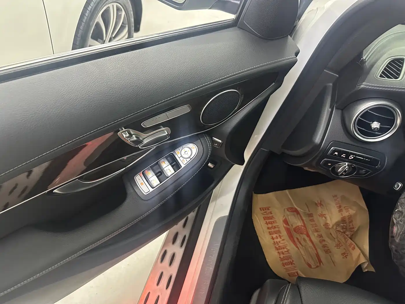 Mercedes-Benz GLC 2016 GLC 260 4MATIC Luxury фото 14