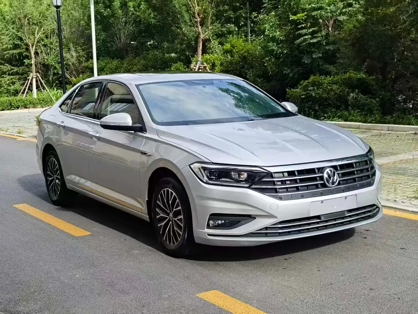 Volkswagen Sagitar 2019 200TSI DSG Comfort Edition China VI фото 3