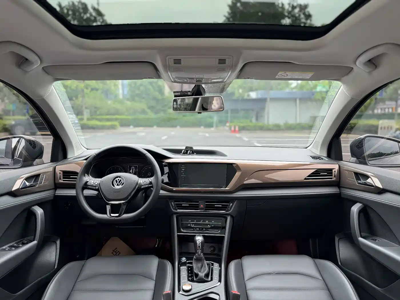 Volkswagen Tharu 2021 Model 280TSI 2WD Comfort Edition фото 8