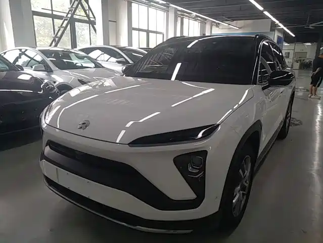 NIO ES6 2020