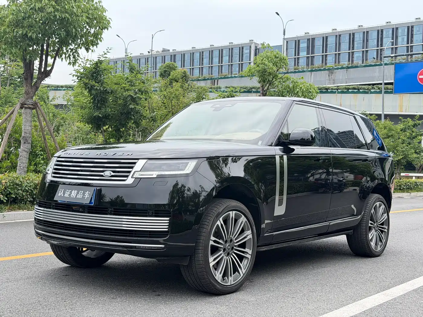 Land Rover Range Rover 2024 3.0 L6 400PS SV Prestige Genesis Extended 4-Seater