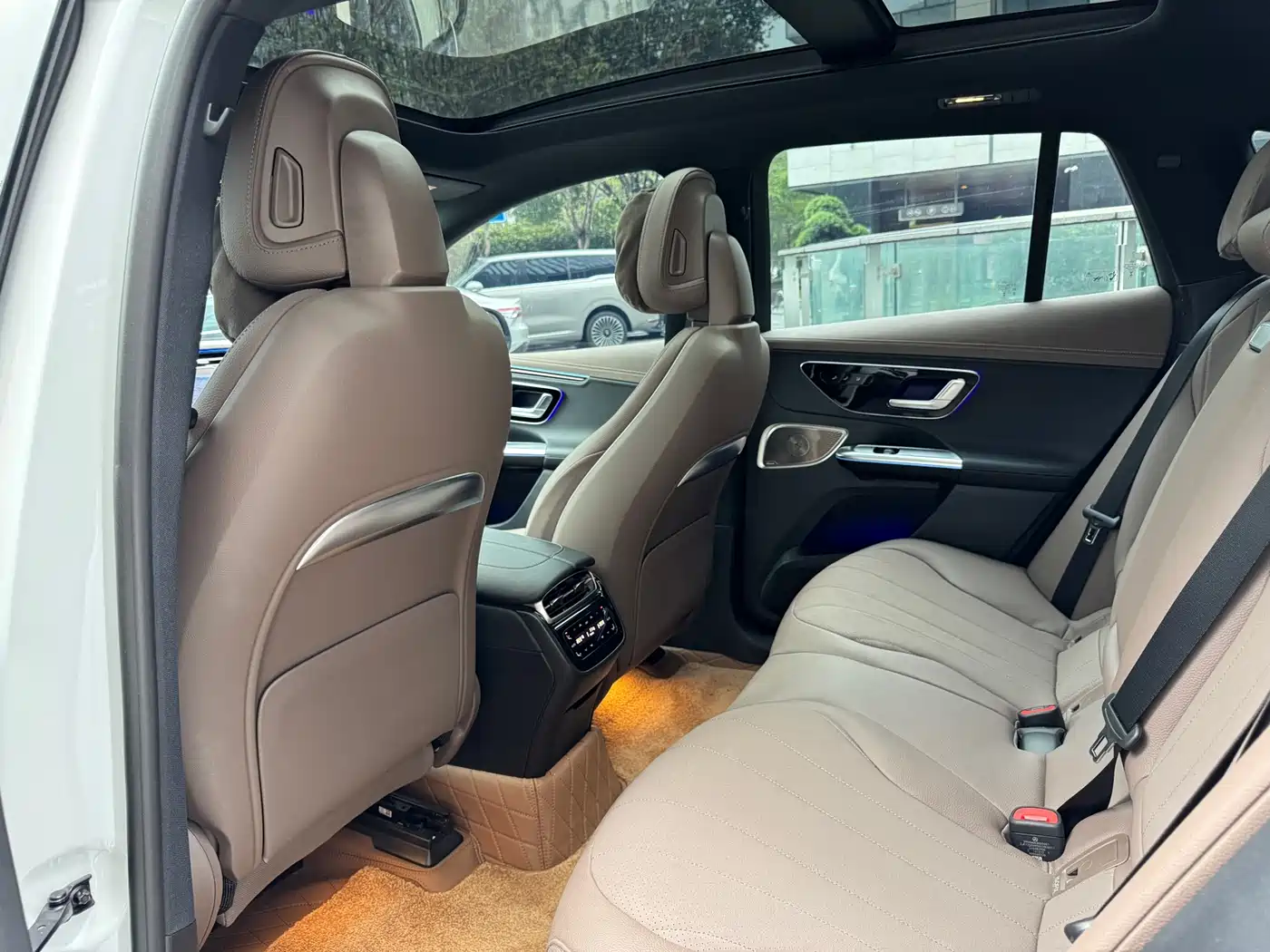 Mercedes-Benz EQE SUV 2023 500 4MATIC Special Edition фото 12