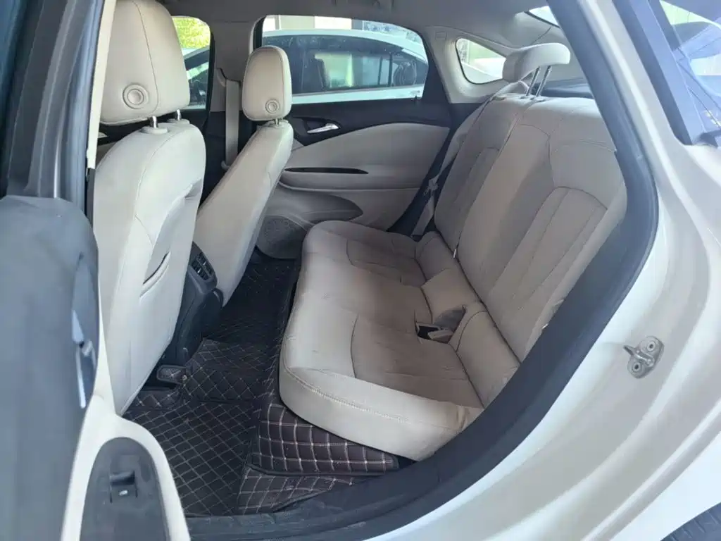 Photo 13 - Buick Verano