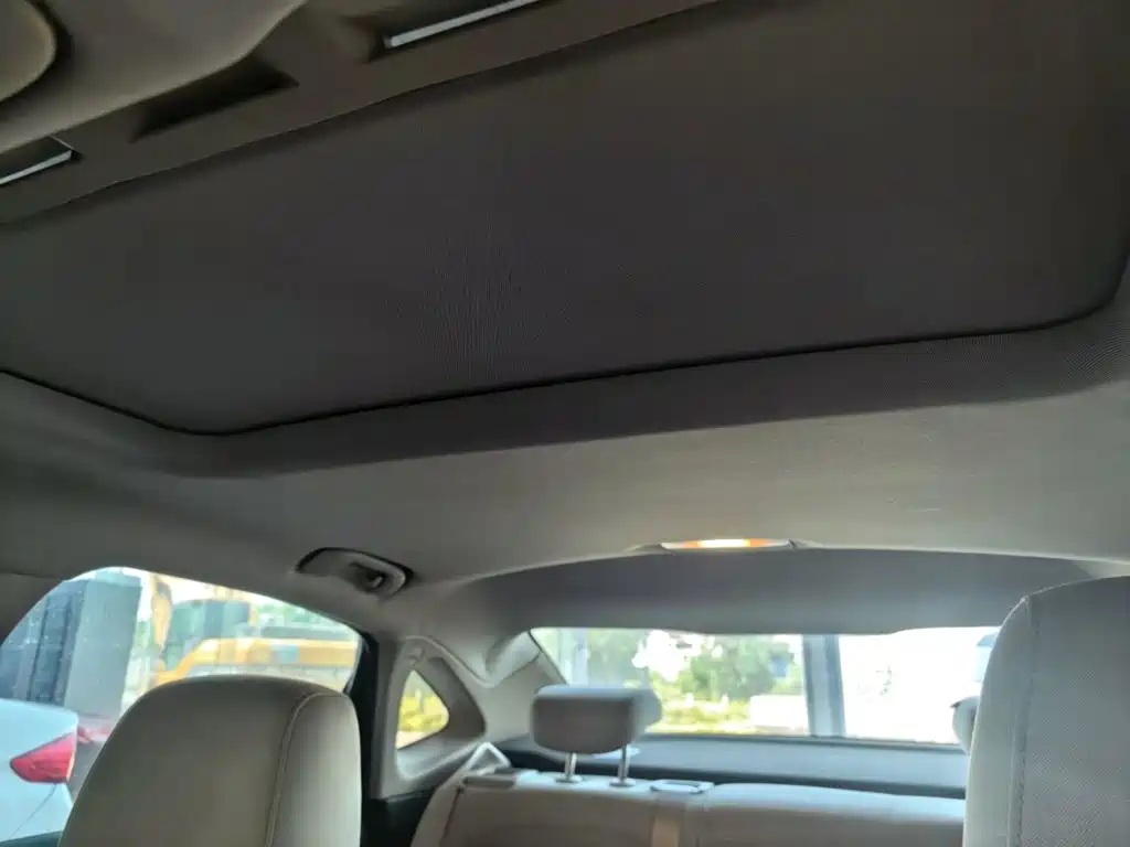 Photo 14 - Buick Verano