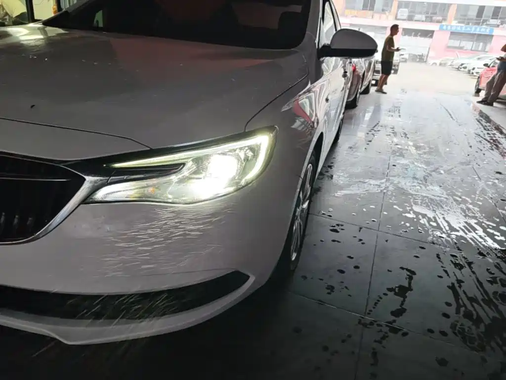 Photo 24 - Buick Excelle