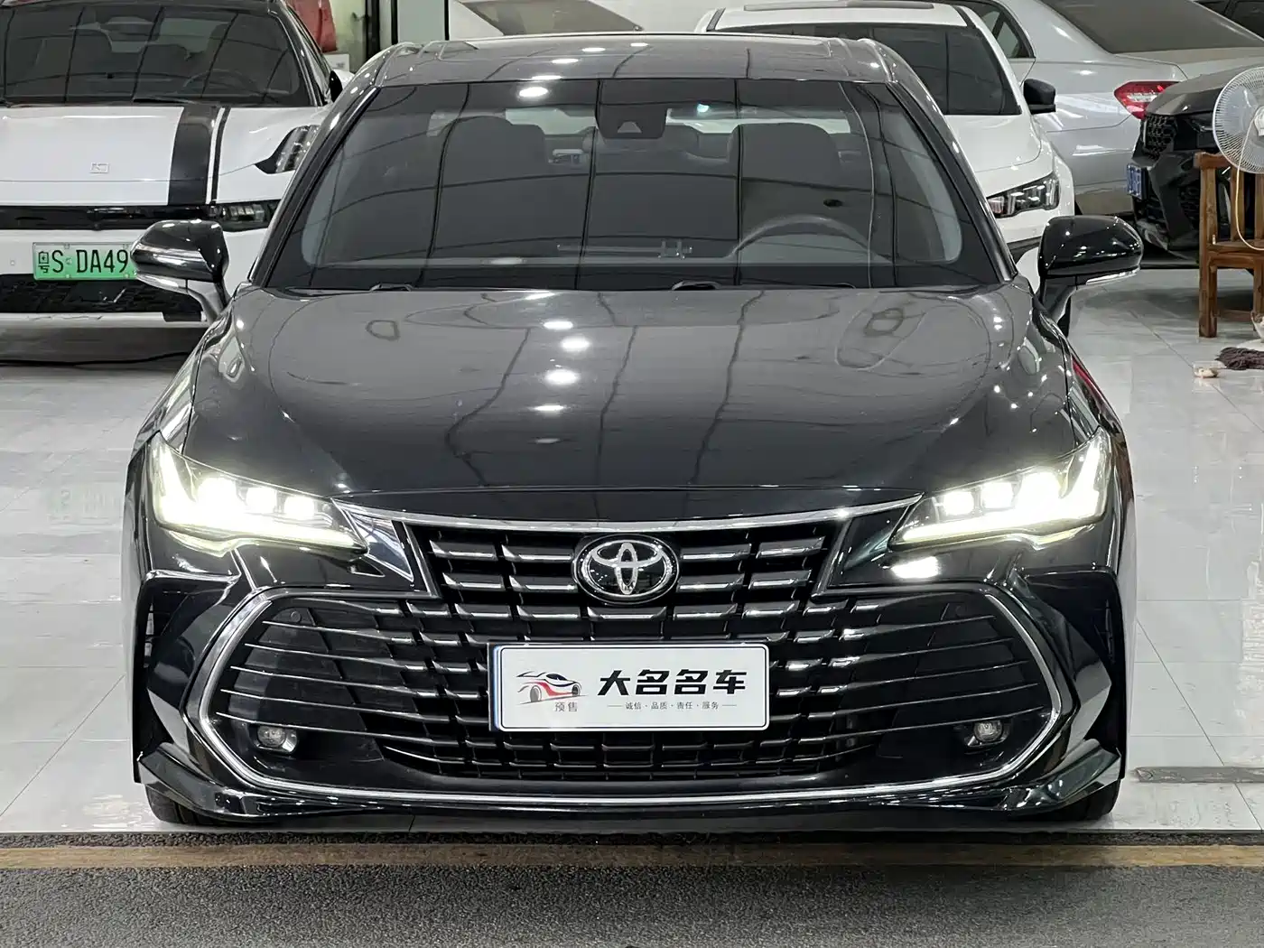 Toyota Avalon 2022 2.0L Progressive Edition фото 2