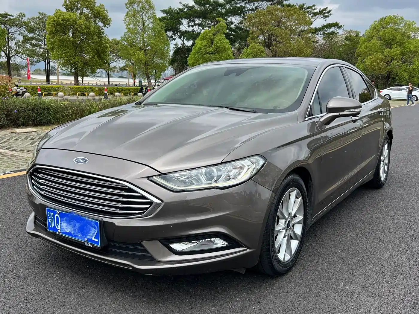 FORD MONDEO