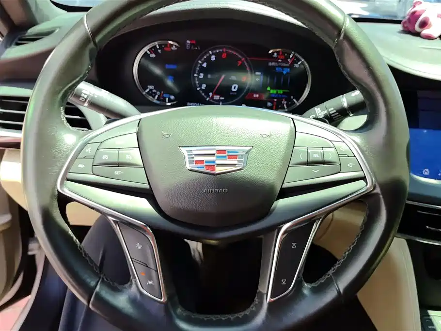 Cadillac CT6 2019 28T Fashion Model фото 15