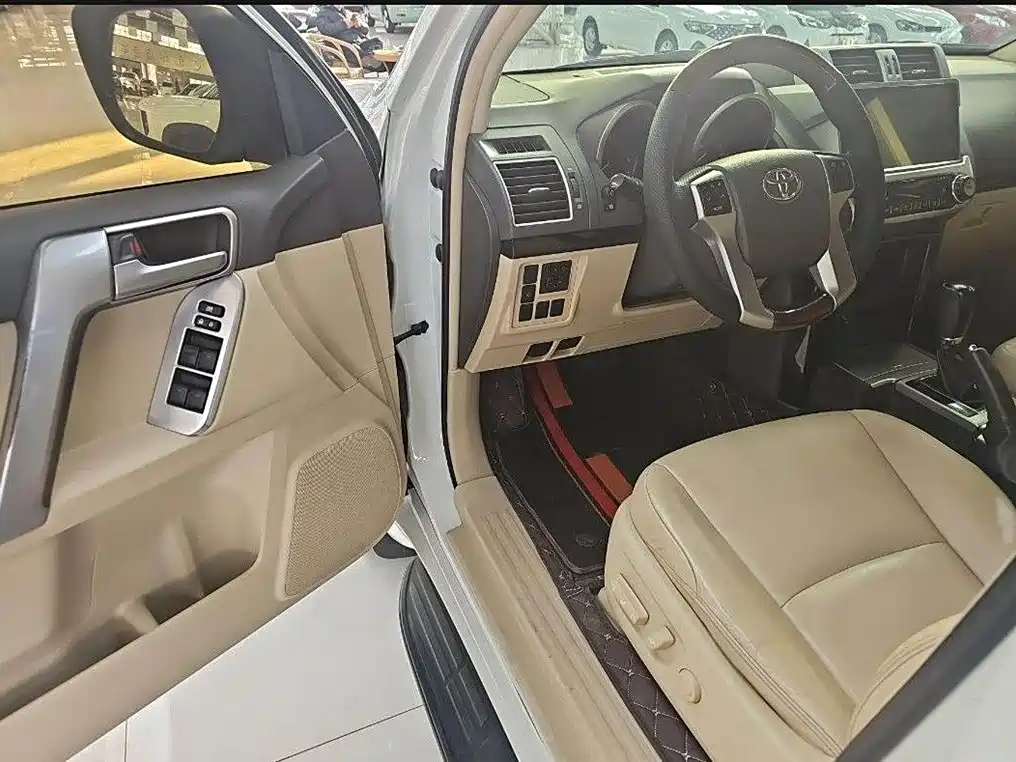 Toyota Prado 2016 2.7L Auto Luxury Edition фото 12