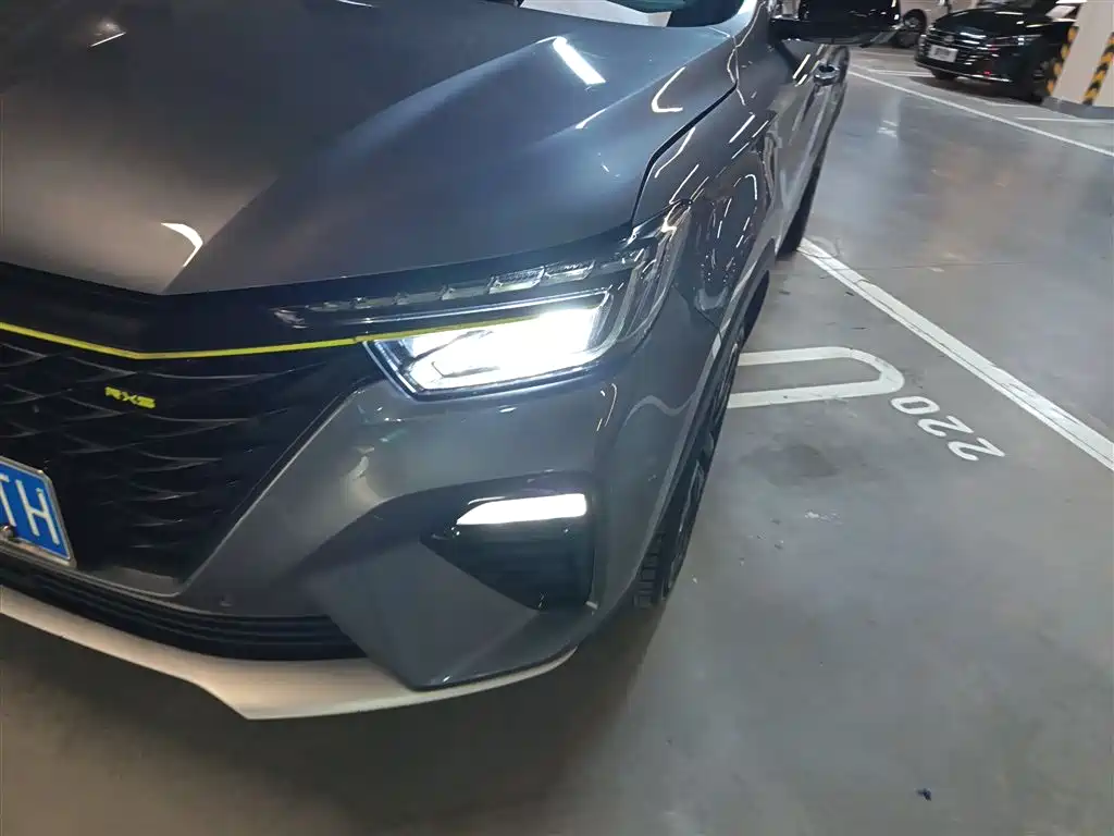 Photo 19 - Roewe RX5