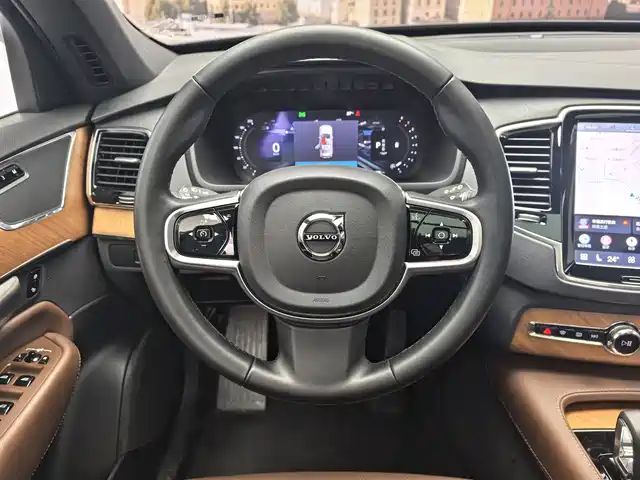 Volvo XC90 2024 B6 Elegance Luxury 7-Seater — фото 4
