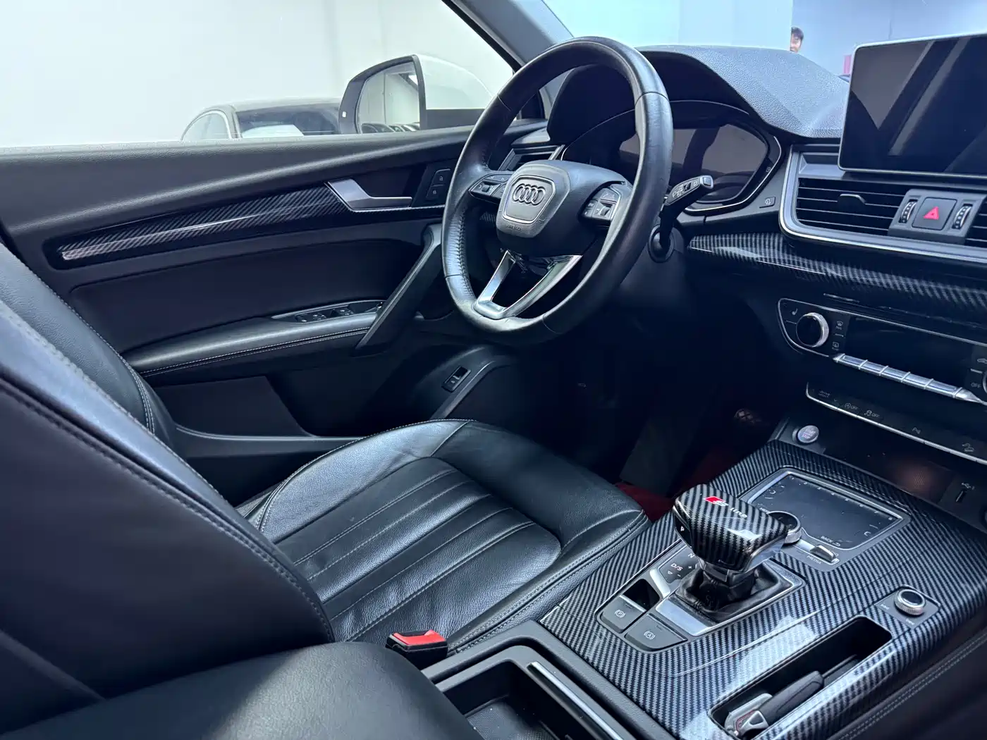 Audi Q5L 2020 40 TFSI Prestige Fashion фото 18