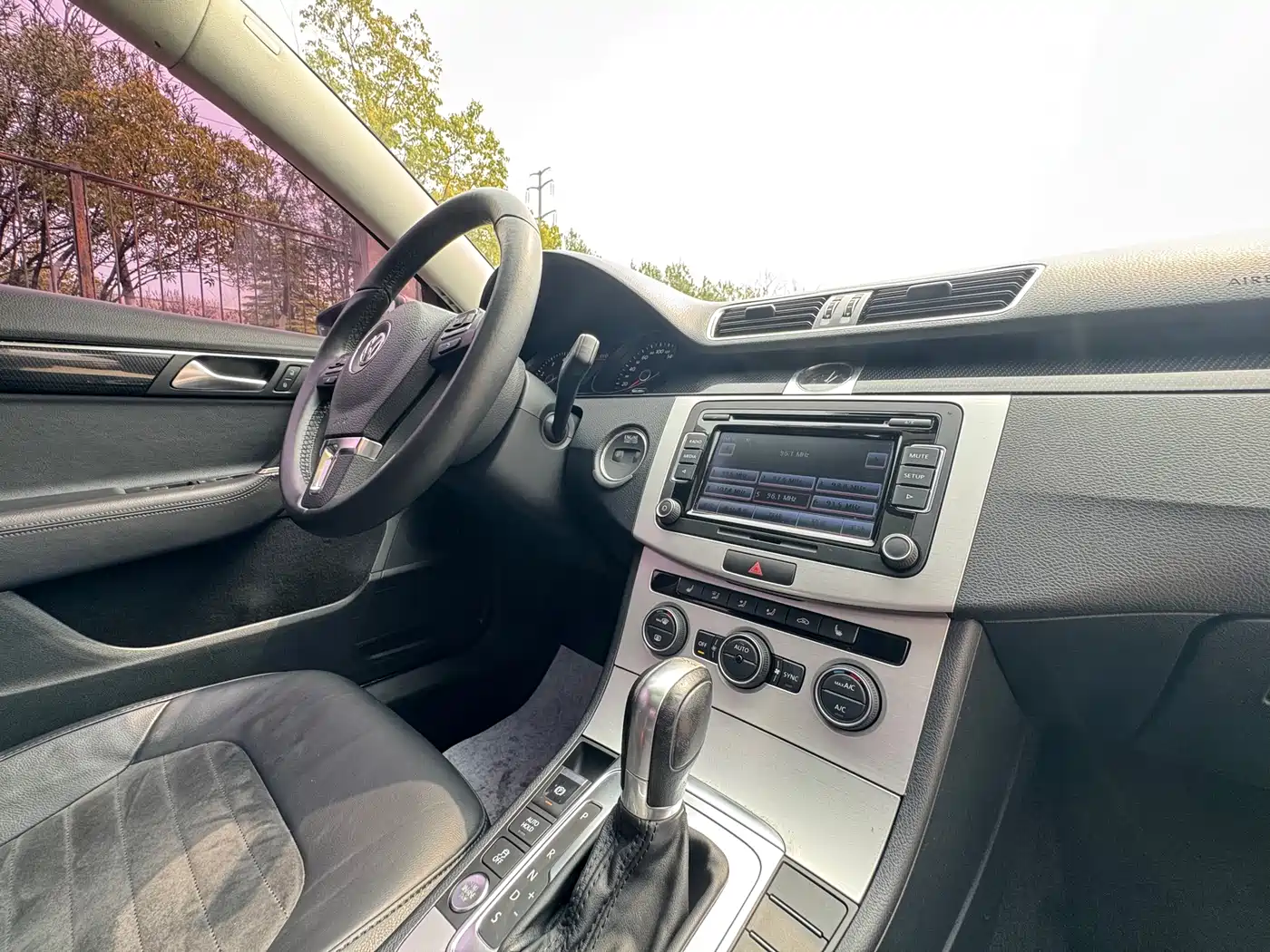 Volkswagen Magotan 2015 Facelift 1.8TSI Luxury фото 18