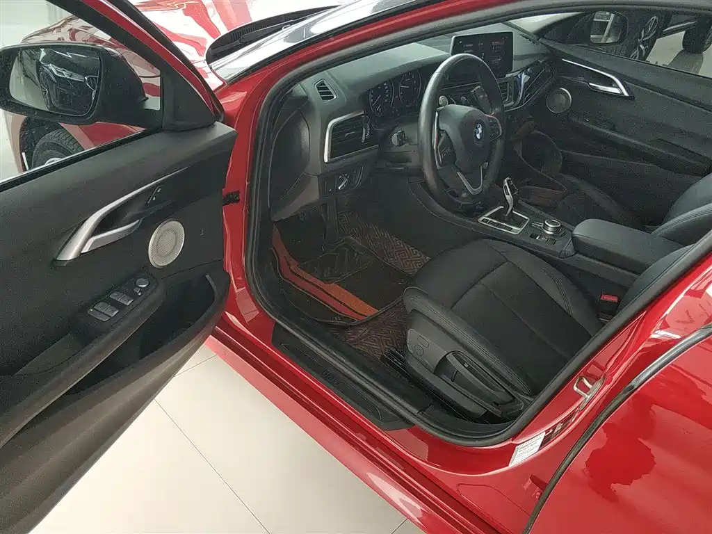 BMW 1 Series 2021 Facelift 120i M Sport фото 16