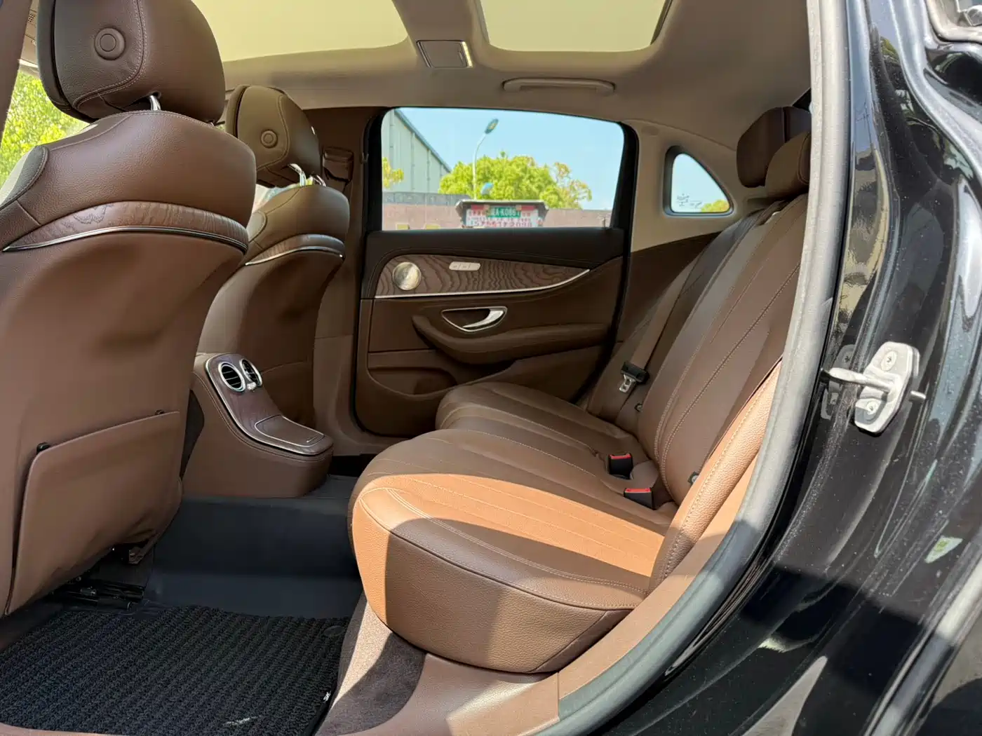 Mercedes-Benz E-Class 2021 E 300 L Fashion фото 12