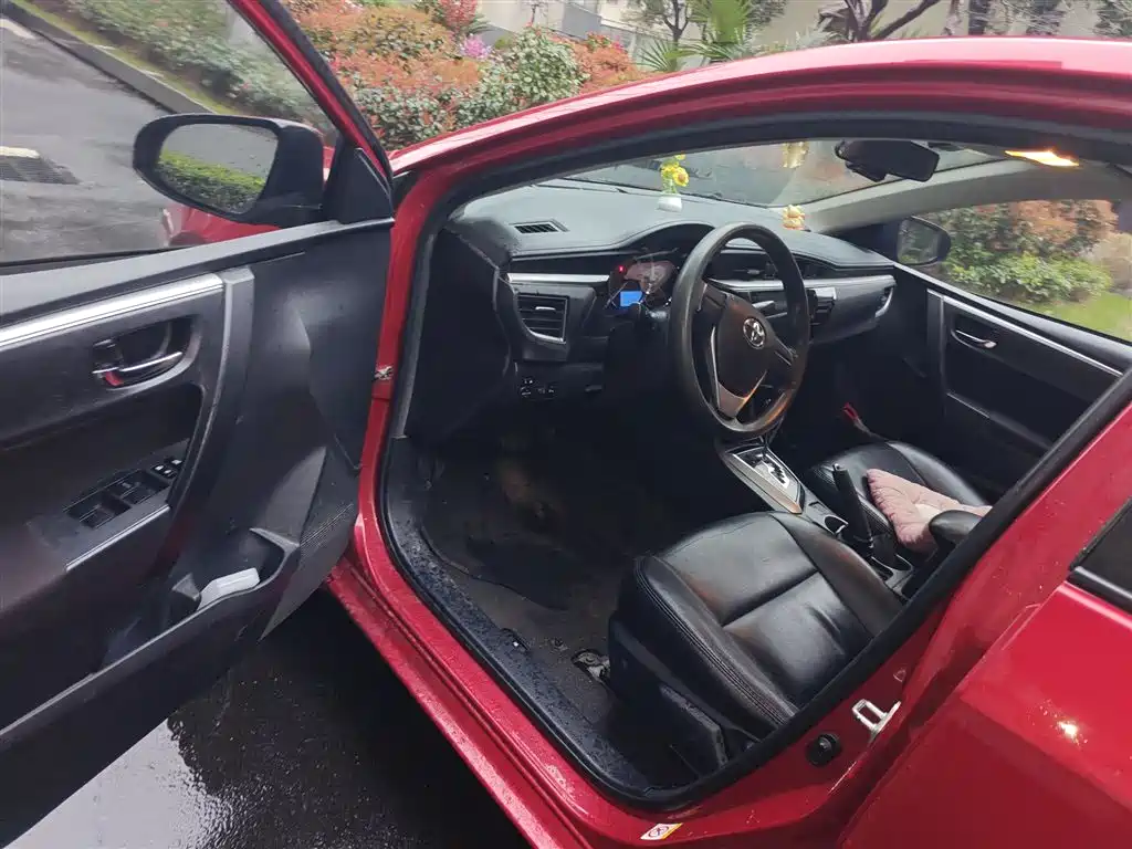 Toyota Levin 2014 1.6G CVT Elite Edition фото 14