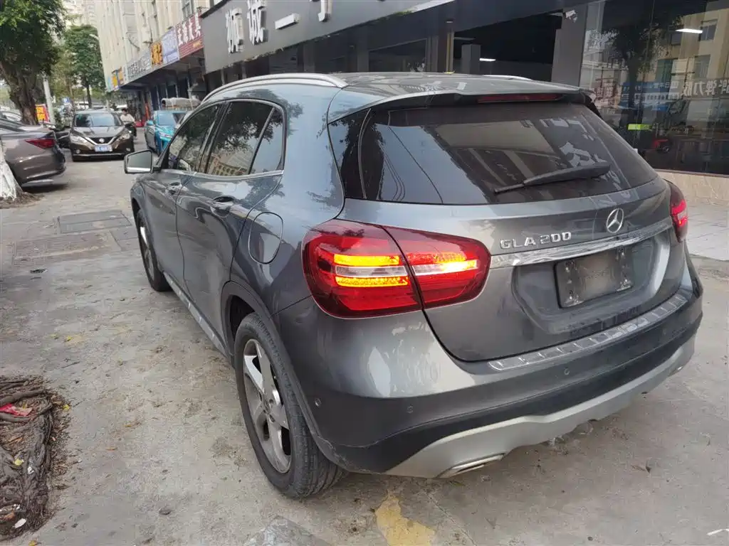 Mercedes-Benz GLA 2019 GLA 200 Dynamic фото 5