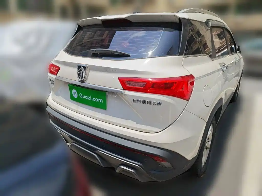 Baojun 530 2019 2019 1.5T CVT Luxury 7-seater China V