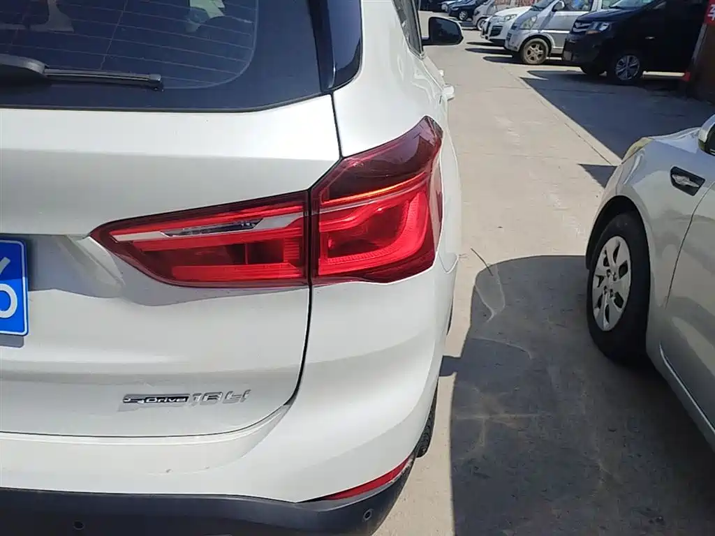 BMW X1 2019 sDrive18Li Premium Model фото 8