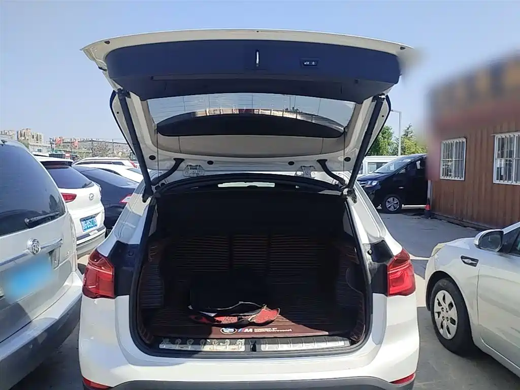 BMW X1 2019 sDrive18Li Premium Model фото 19